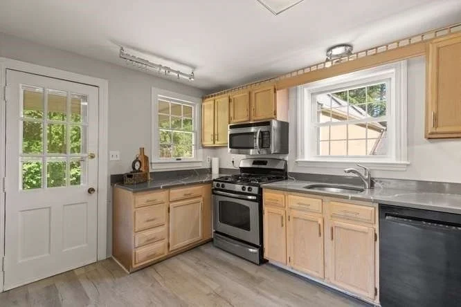 Photo of 84 Walnut St