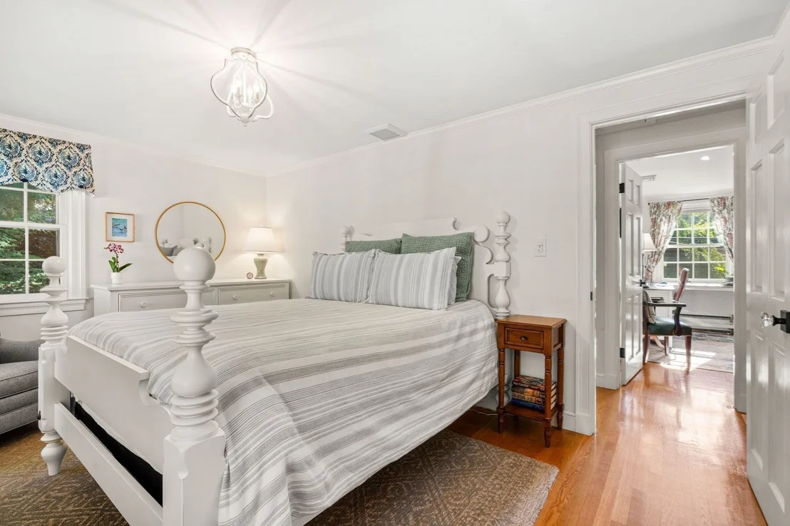 Photo of 5 Willowdale Rd
