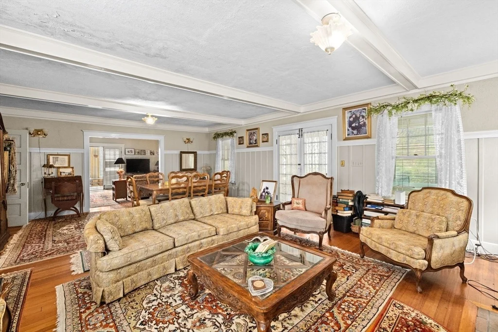 Photo of 10 Baileys Cswy