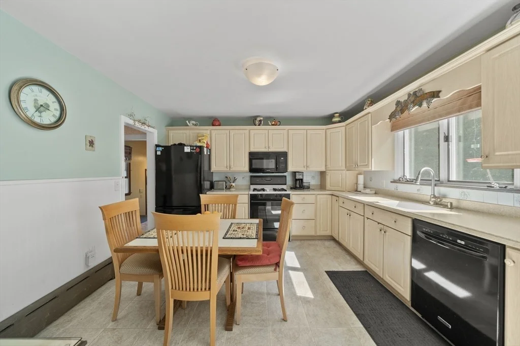 Photo of 17 Perry Ave