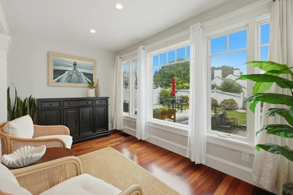 Photo of 8 Onset Ave