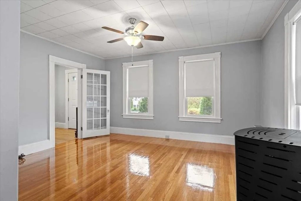 Photo of 131 Main St
