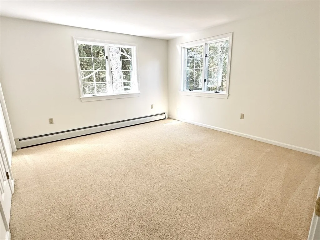 Photo of 1 Pine Tree Dr