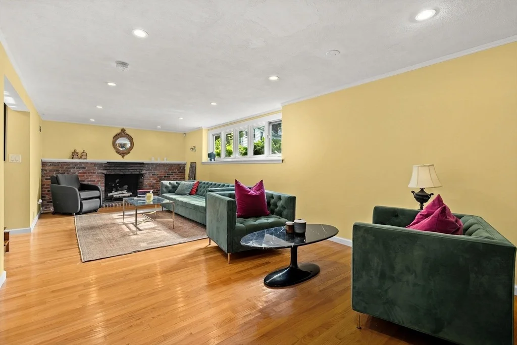 Photo of 44 Windemere Rd