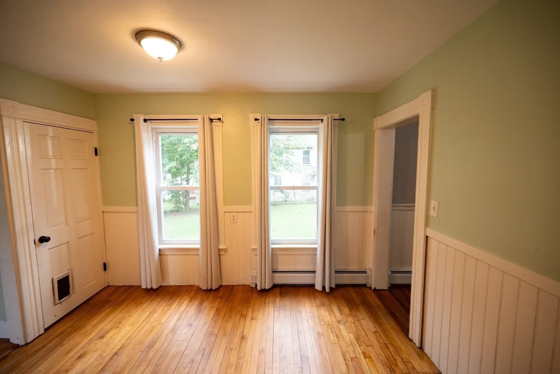 Photo of 119 Everett Ave