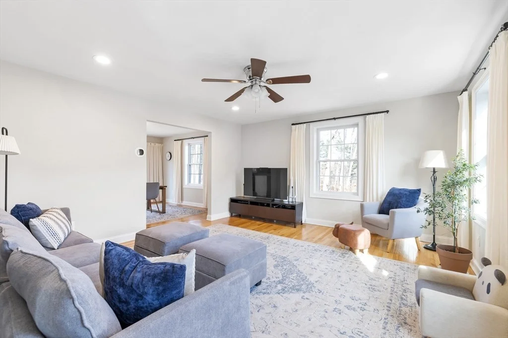 Photo of Unit B at 6 Pine Hill Way