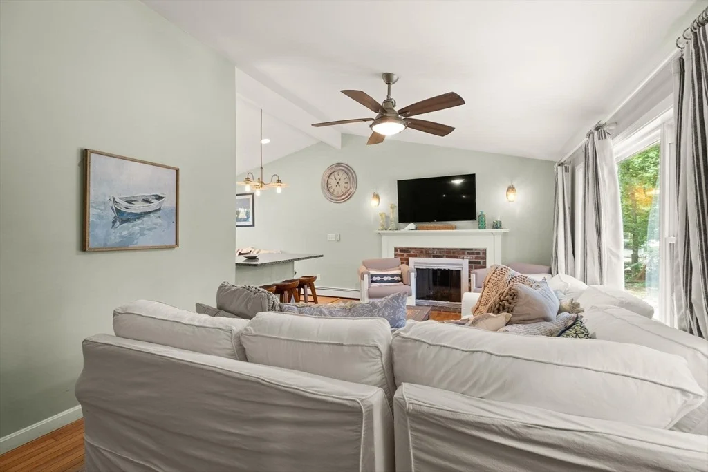 Photo of 438 Freemans Way