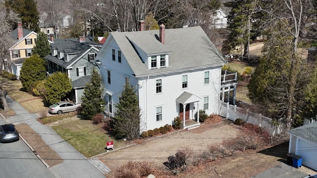 Photo of 154 Main St