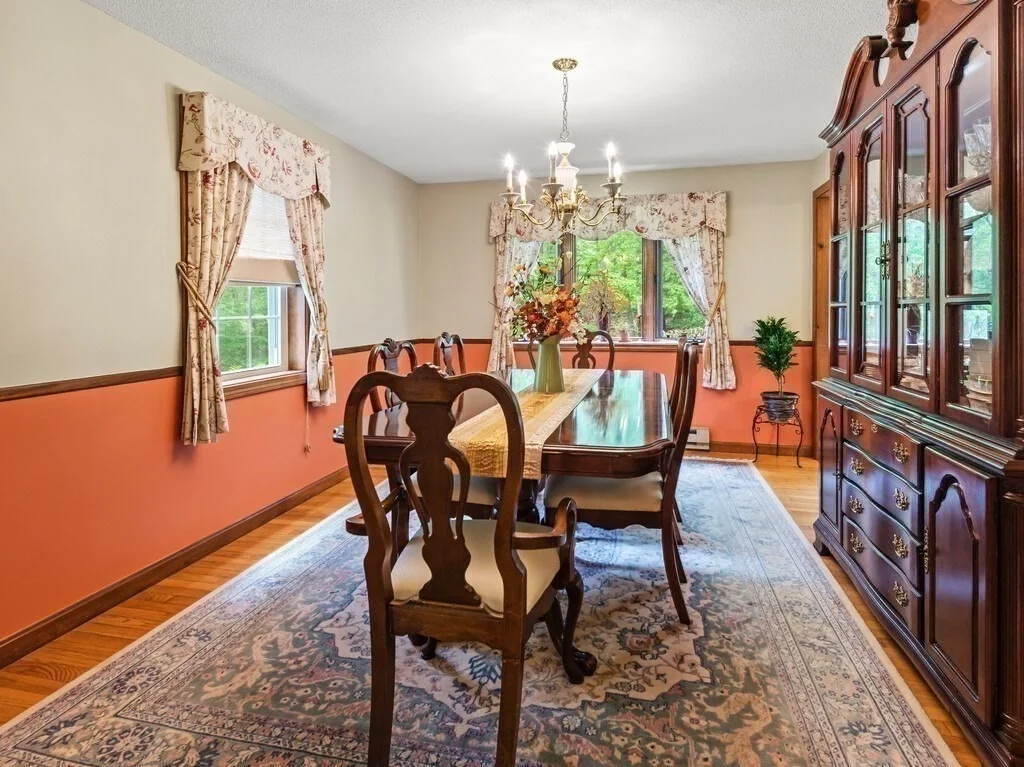 Photo of 3 Oakwood Dr