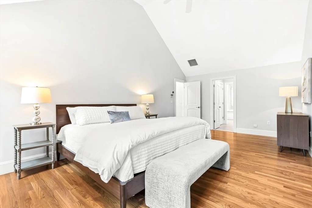 Photo of 20 Rolling Ln