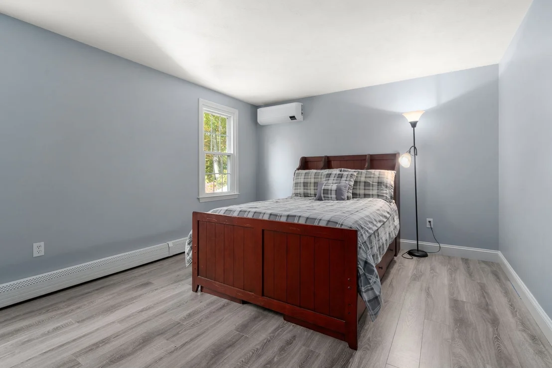 Photo of 5 Crockett Cir