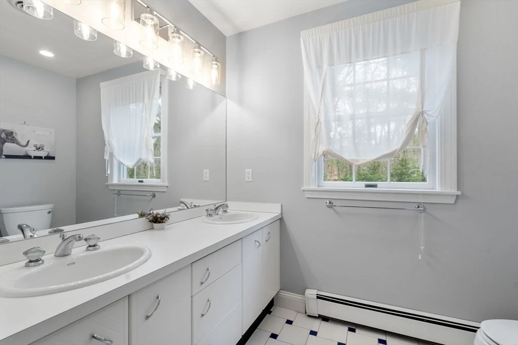 Photo of 1323 High Street-Culdesac