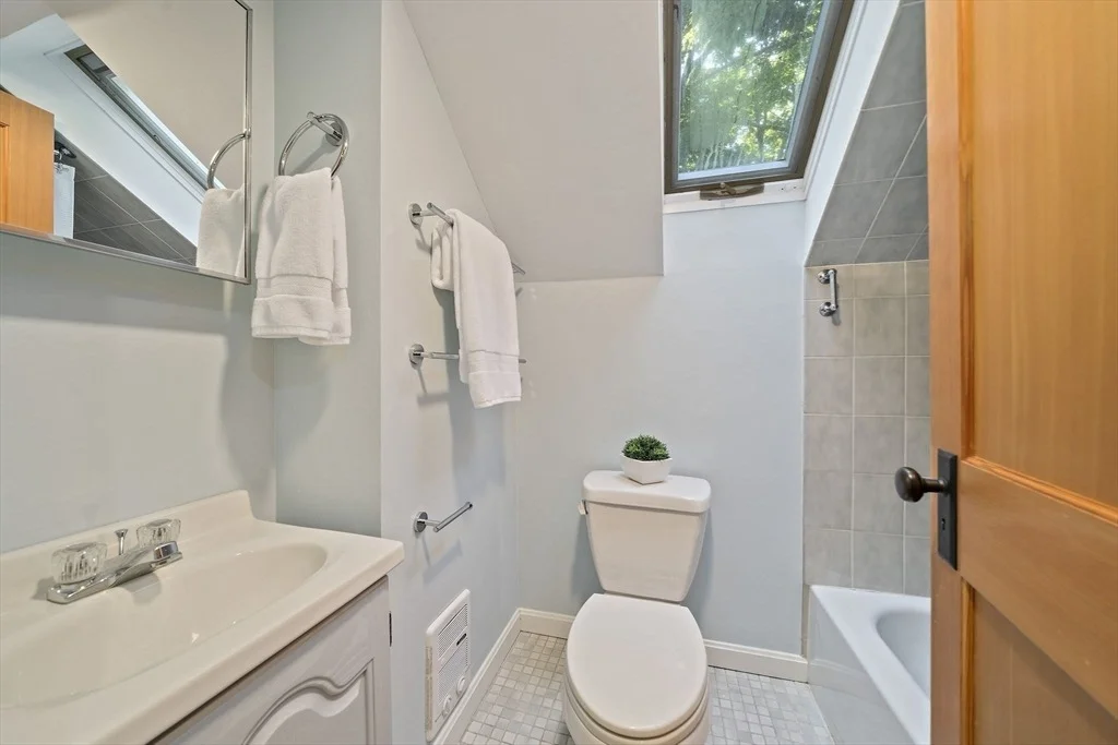Photo of 26 Hillside Rd
