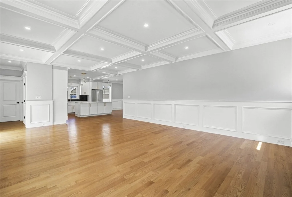 Photo of 698 Trapelo Road