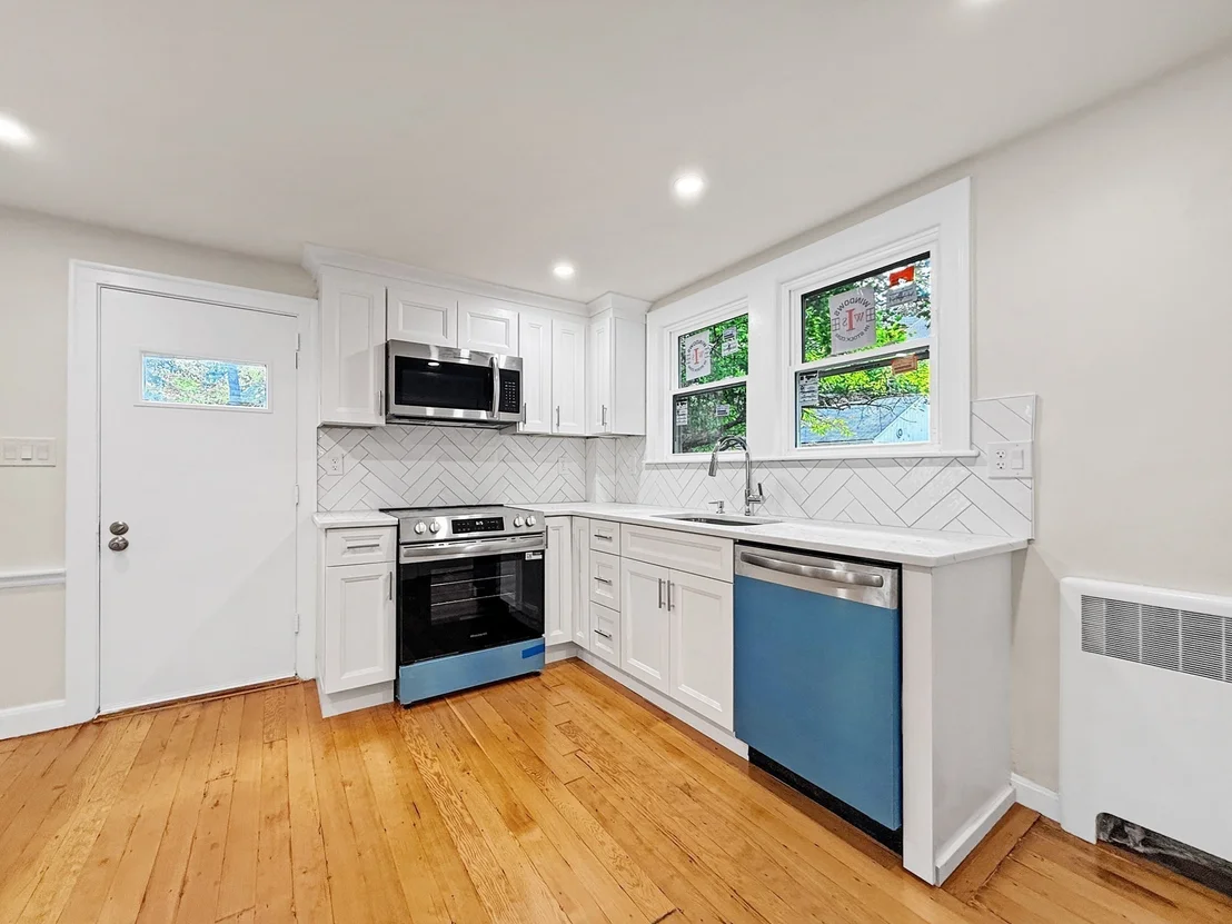 Photo of 32 Grant Rd