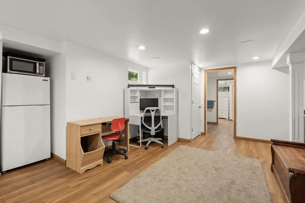 Photo of 10 Perley Ave