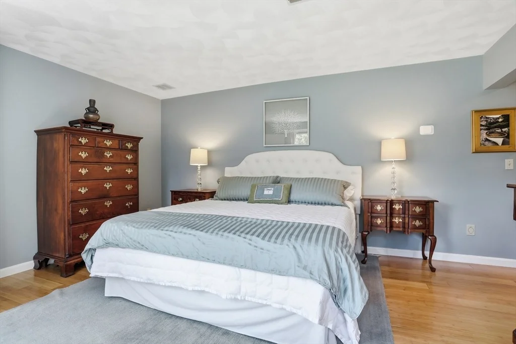 Photo of 4 Overlook Dr