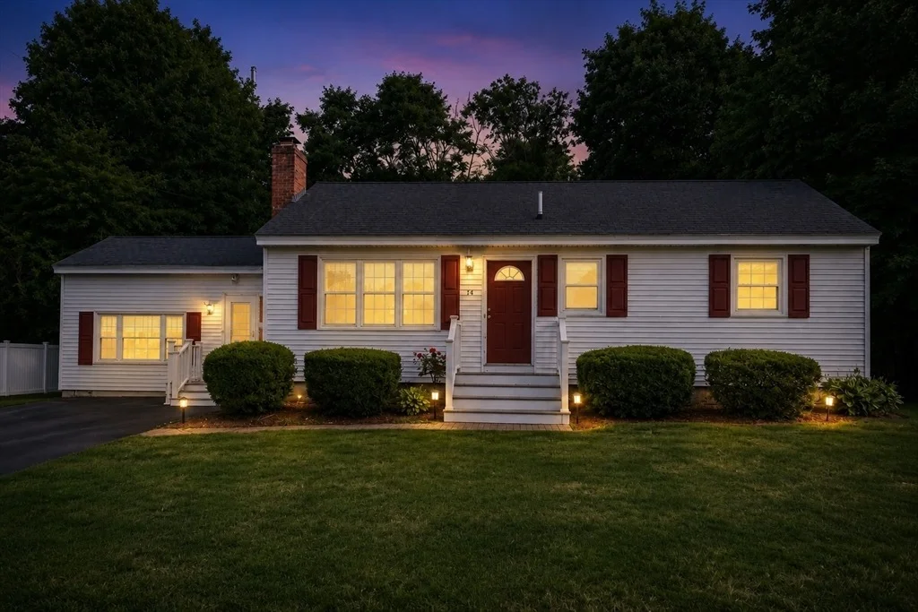 Photo of 14 Appletree Rd