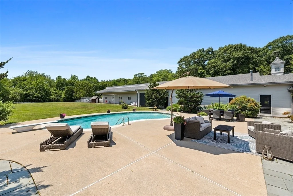 Photo of 52 Pineswamp Road
