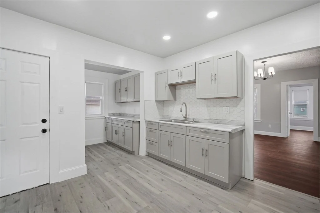 Photo of 153 Bristol St