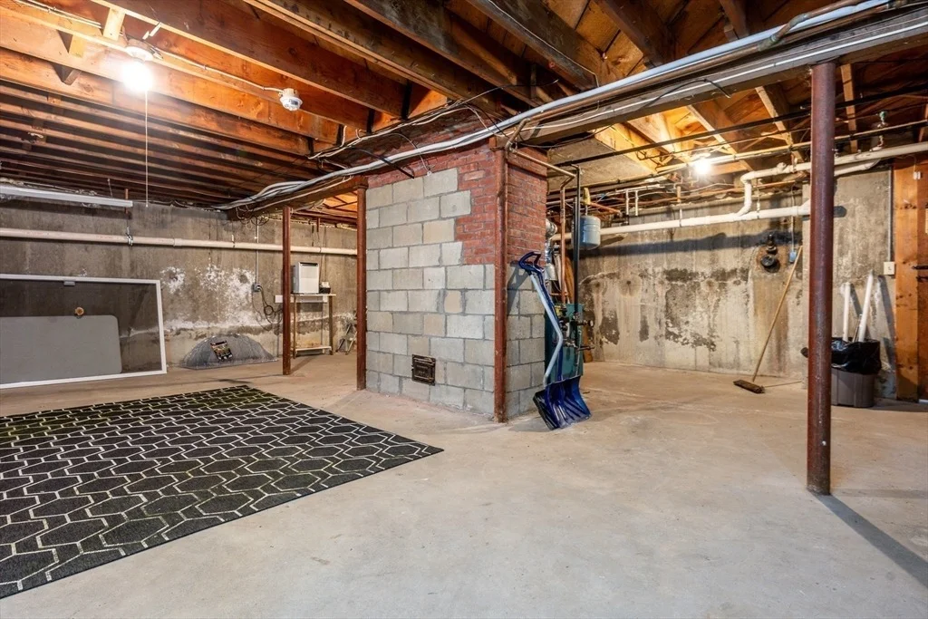Photo of 142 Chestnut St