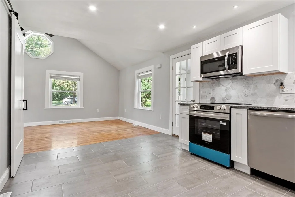 Photo of 145 Colburn Road