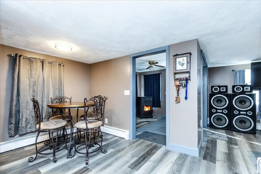Photo of 13 Deering Ave
