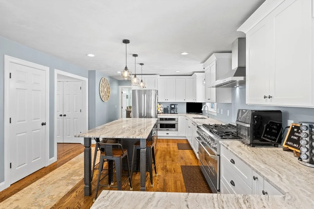 Photo of 6 Oakley Dr.