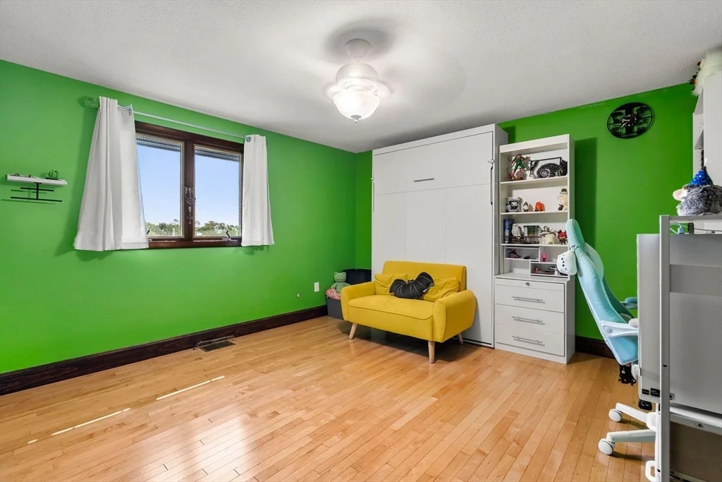 Photo of 12 Howard Rd