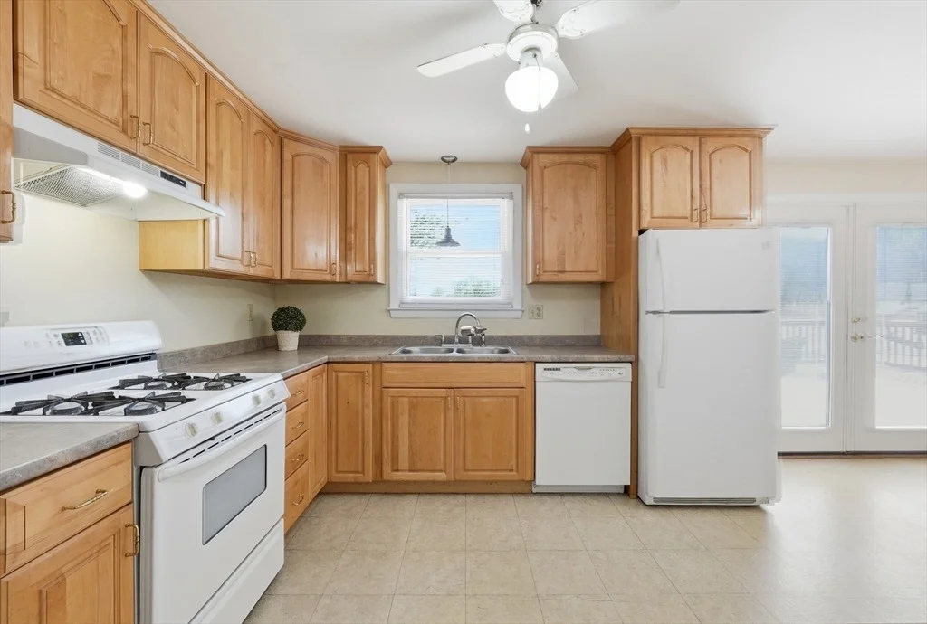 Photo of 43 Robin Rd
