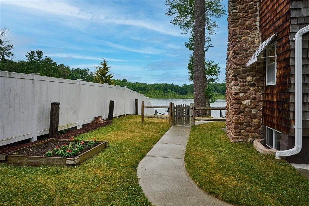 Photo of 238 Dox Rd