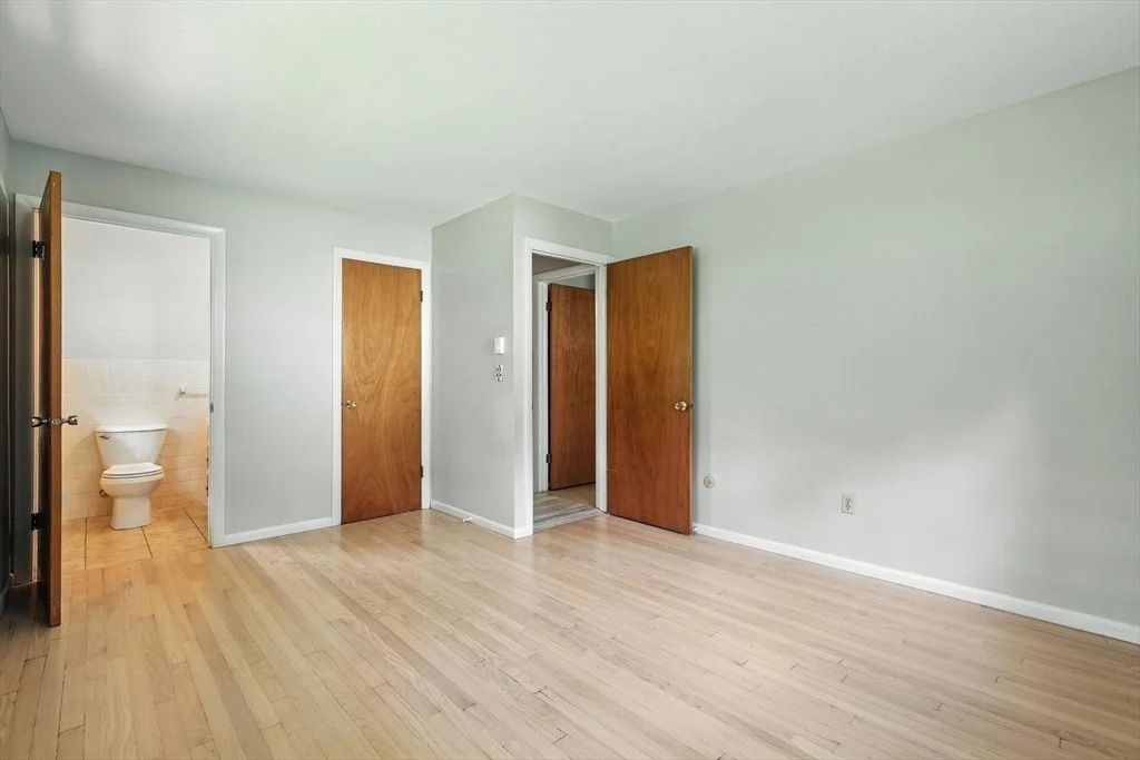 Photo of 93 Meadow Lane