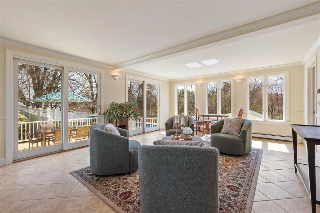 Photo of 18 Robert Rd