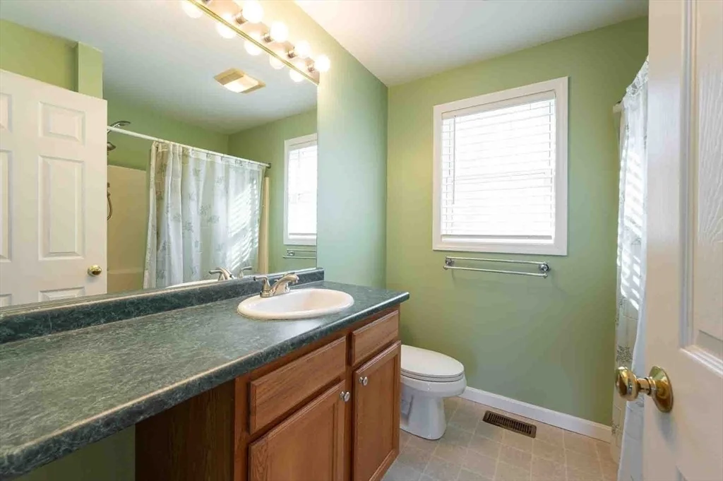 Photo of 37 Summer Hill Rd