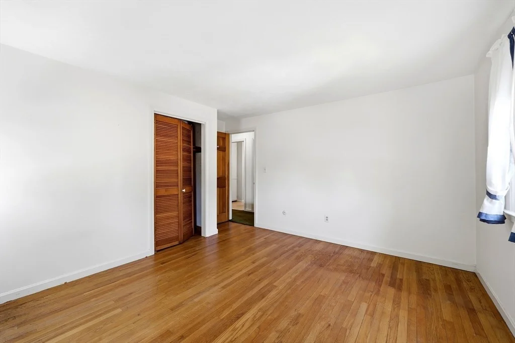 Photo of 291 Forest Glen
