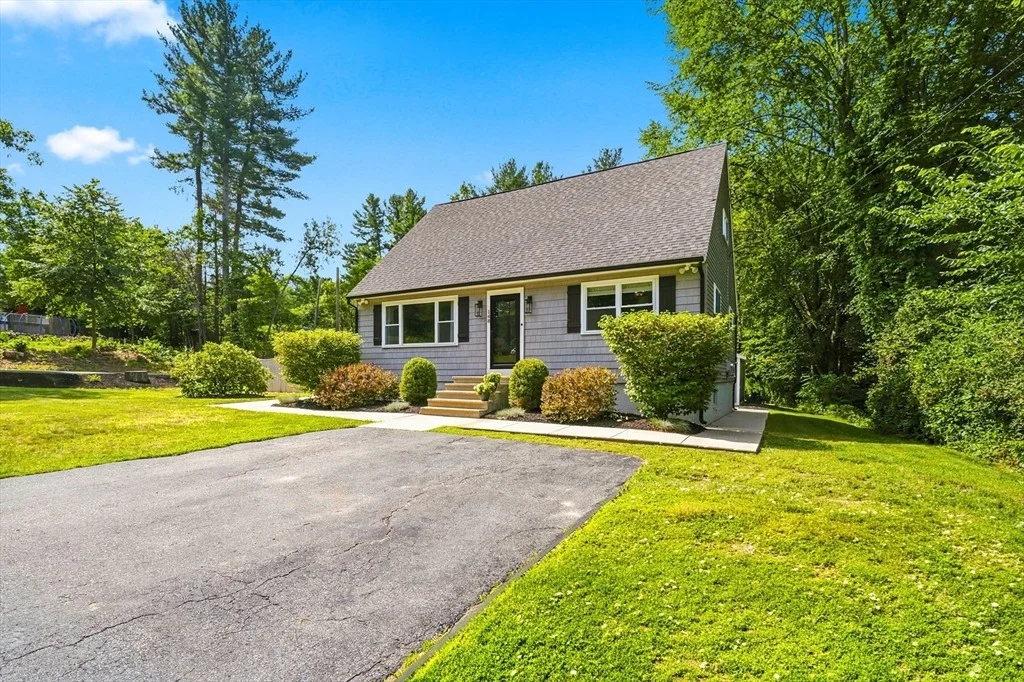 Photo of 148 Lost Lake Dr