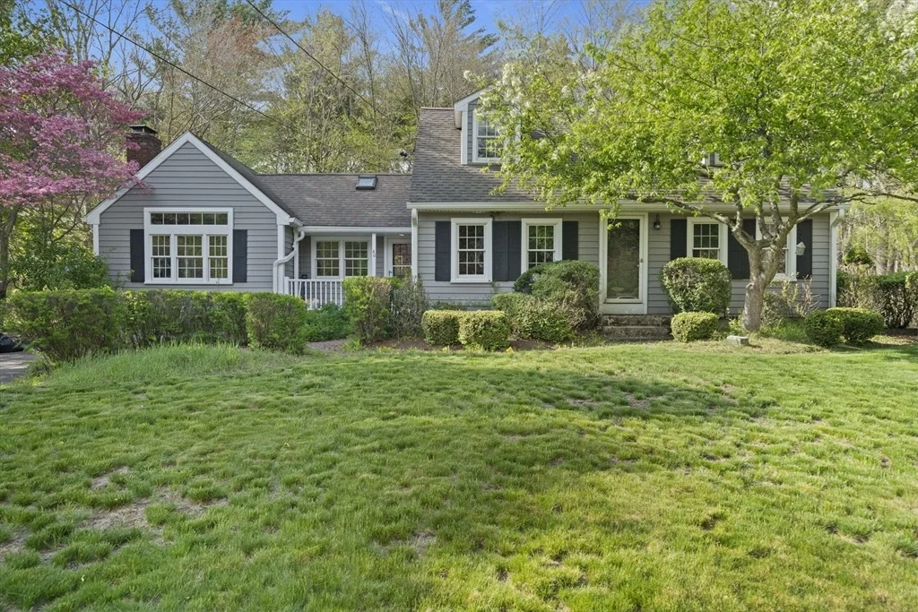 Photo of 40 Longwater Dr