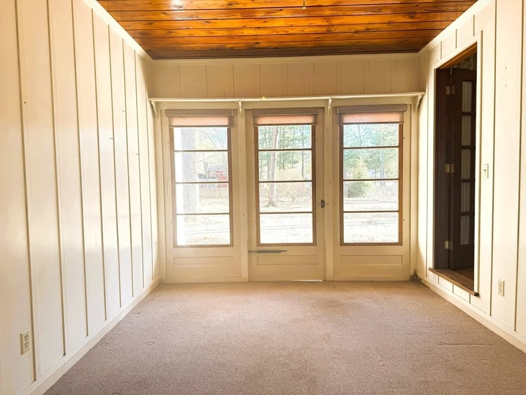 Photo of 202 Falley Dr