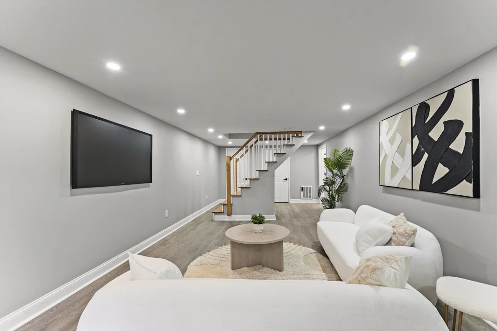 Photo of 38 Isabel Cir