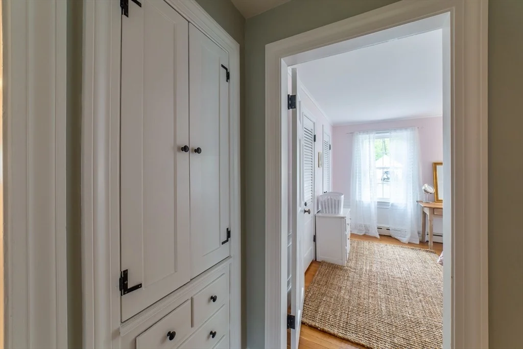 Photo of 30 Veery Rd
