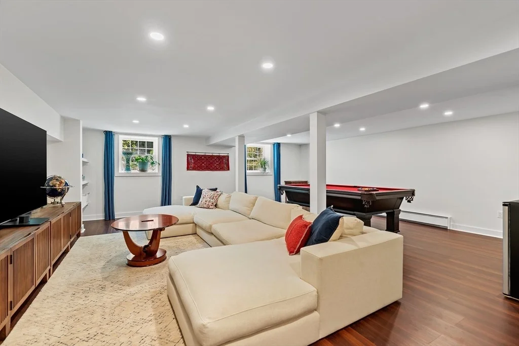 Photo of 334 Farm Road