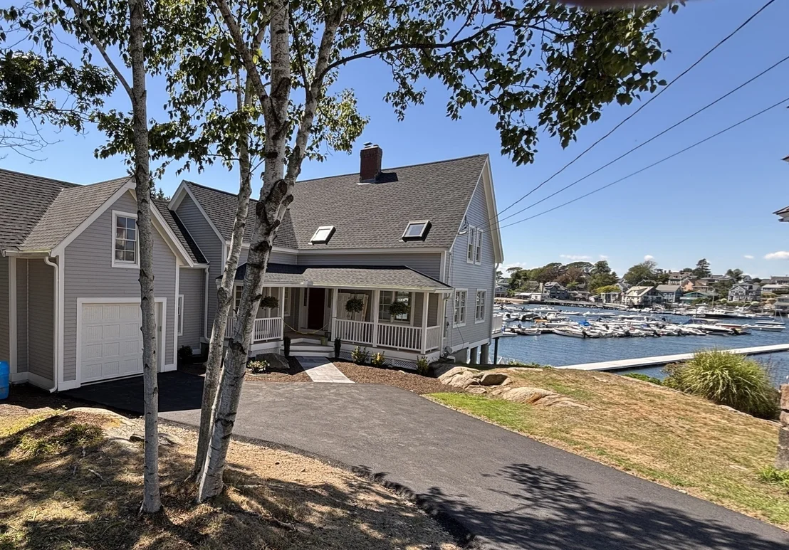 Photo of 263 East Main Street