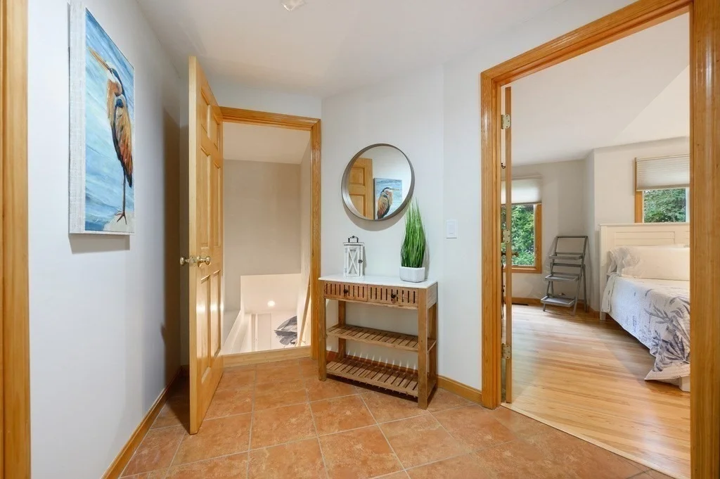 Photo of 11 Halyard Cir