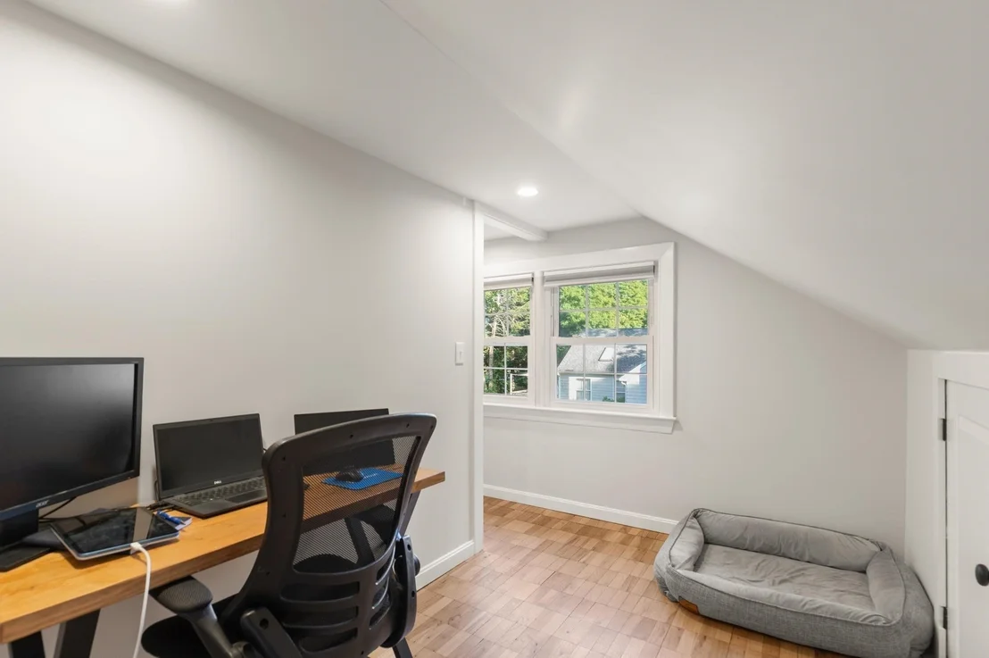 Photo of 17 Cogswell Ave