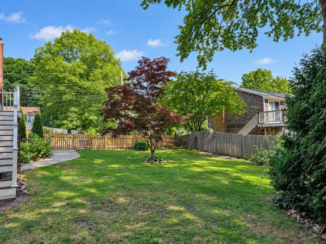 Photo of 5 Glenwood Cir