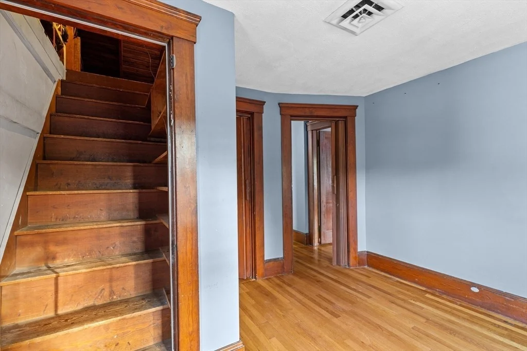 Photo of 11 Robertson Rd