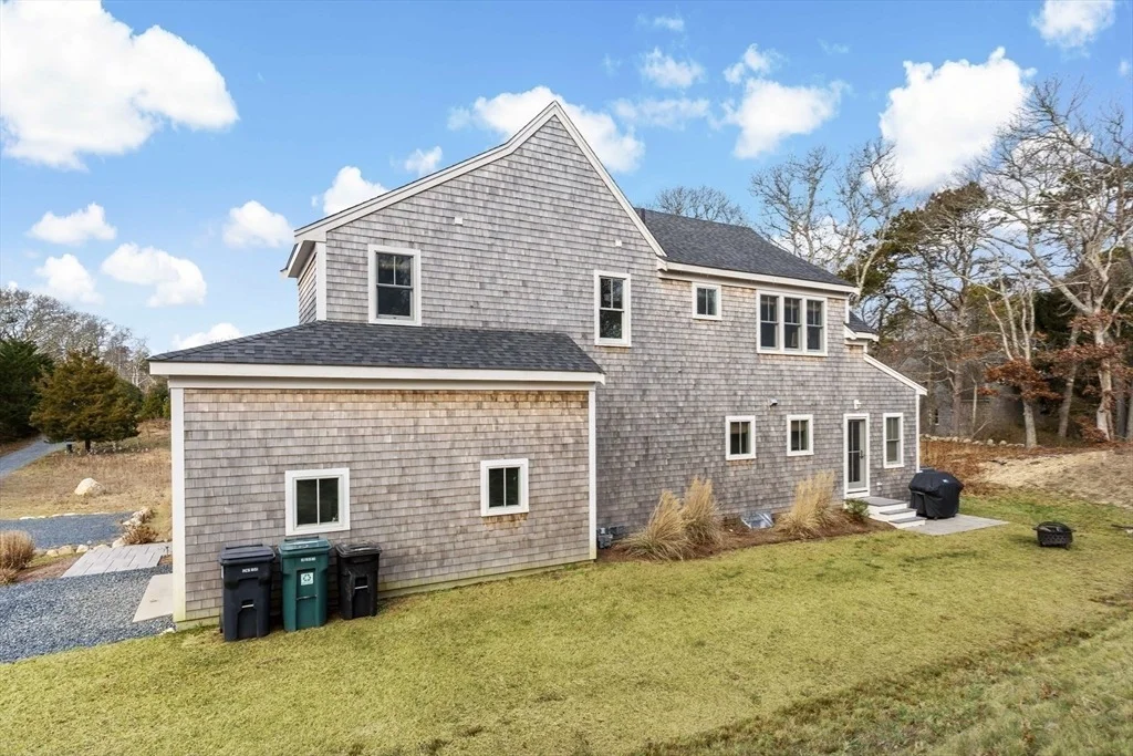 Photo of 1526 Hyannis Road