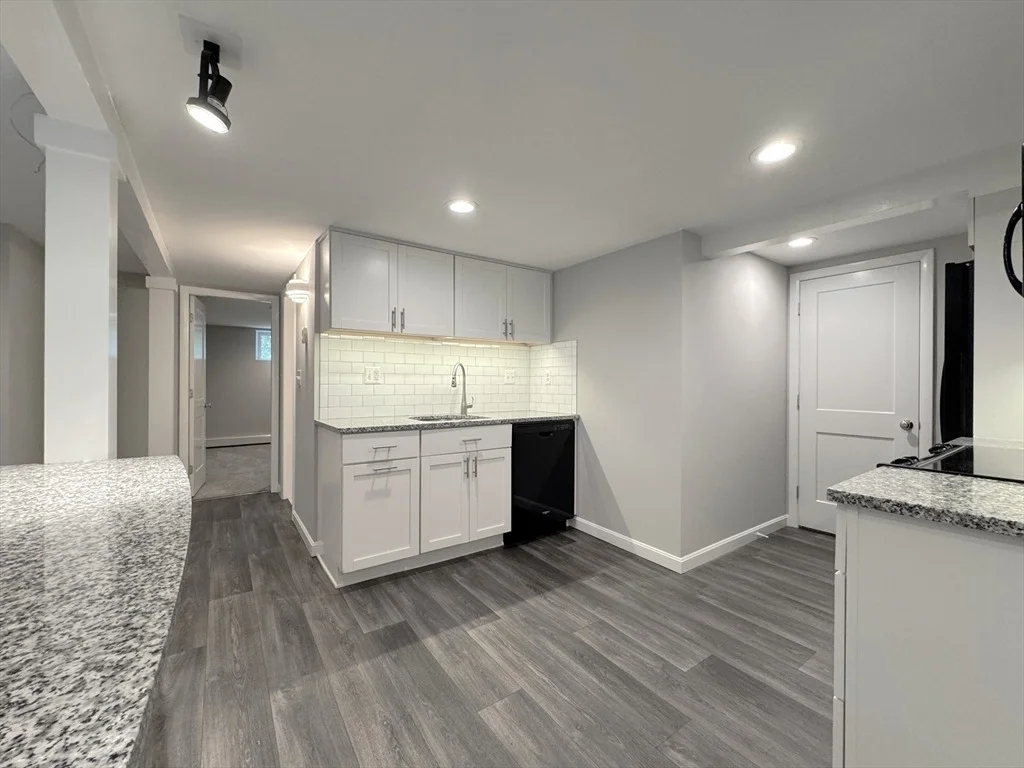Photo of 6 Oak St