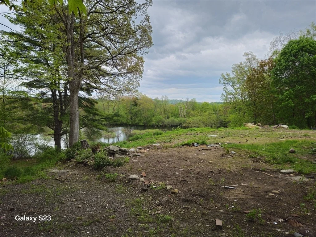 Photo of 461 N Orange Road
