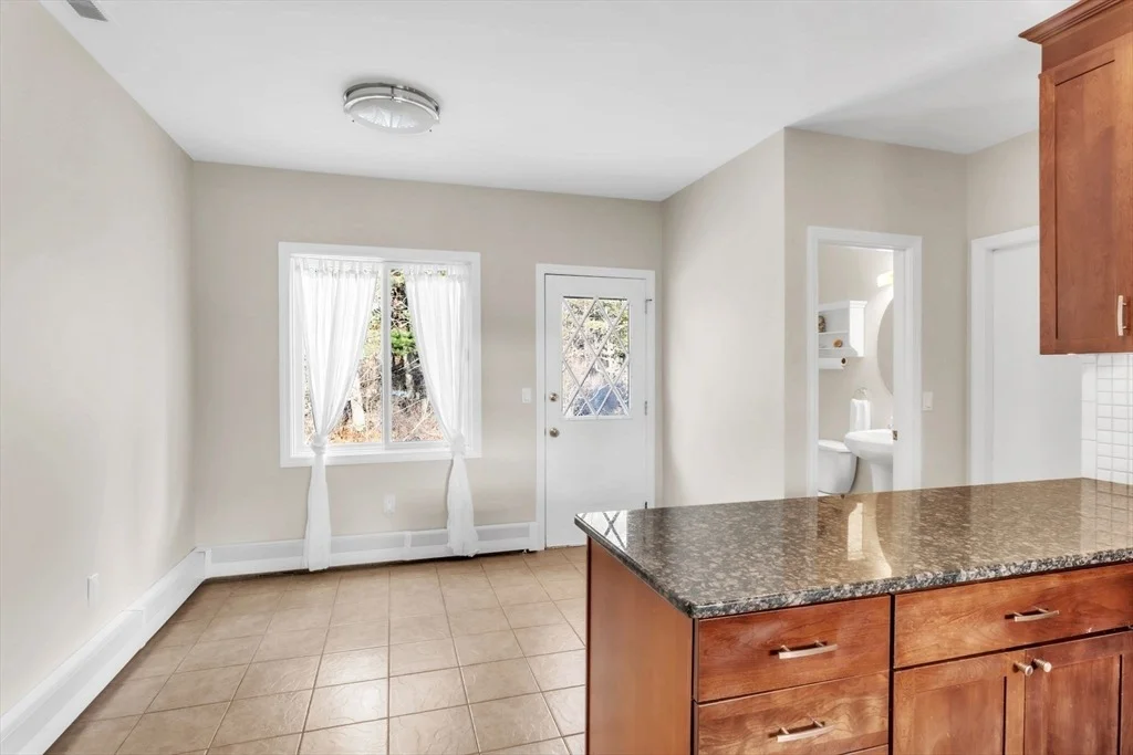Photo of 11 Bonair Dr